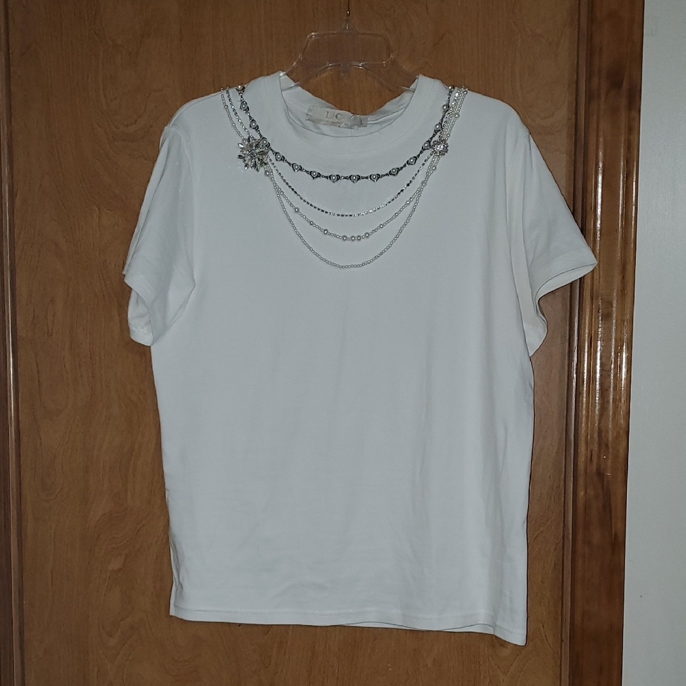 Elegant White Women's Top with Chain Detail